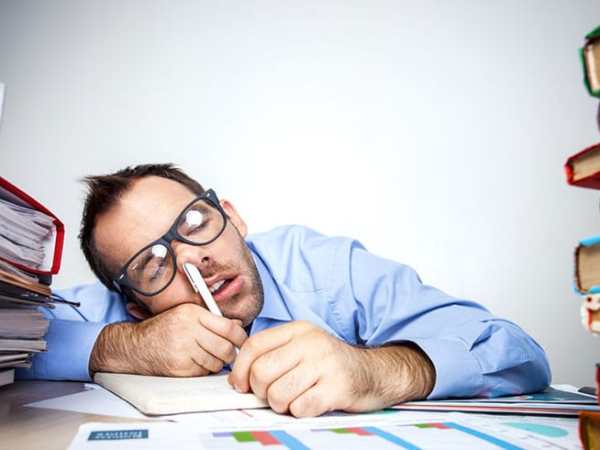 3/ Travail à la con&nbsp;!